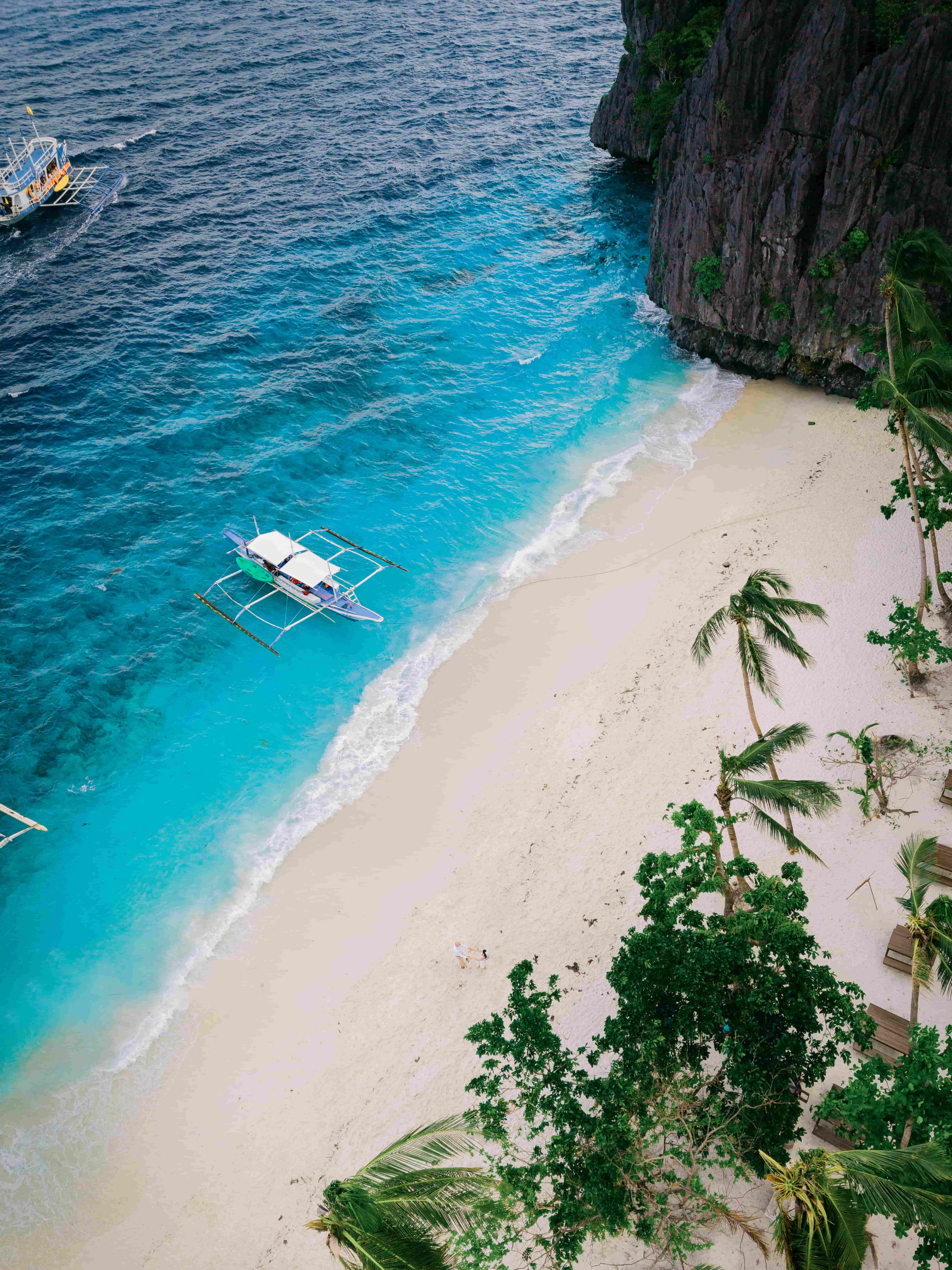 Tour B - Snorkeler's Paradise - El Nido island hopping